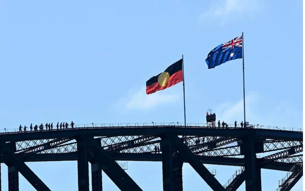 ABORIGINAL FLAG TO FLY ON HARBOUR BRIDGE